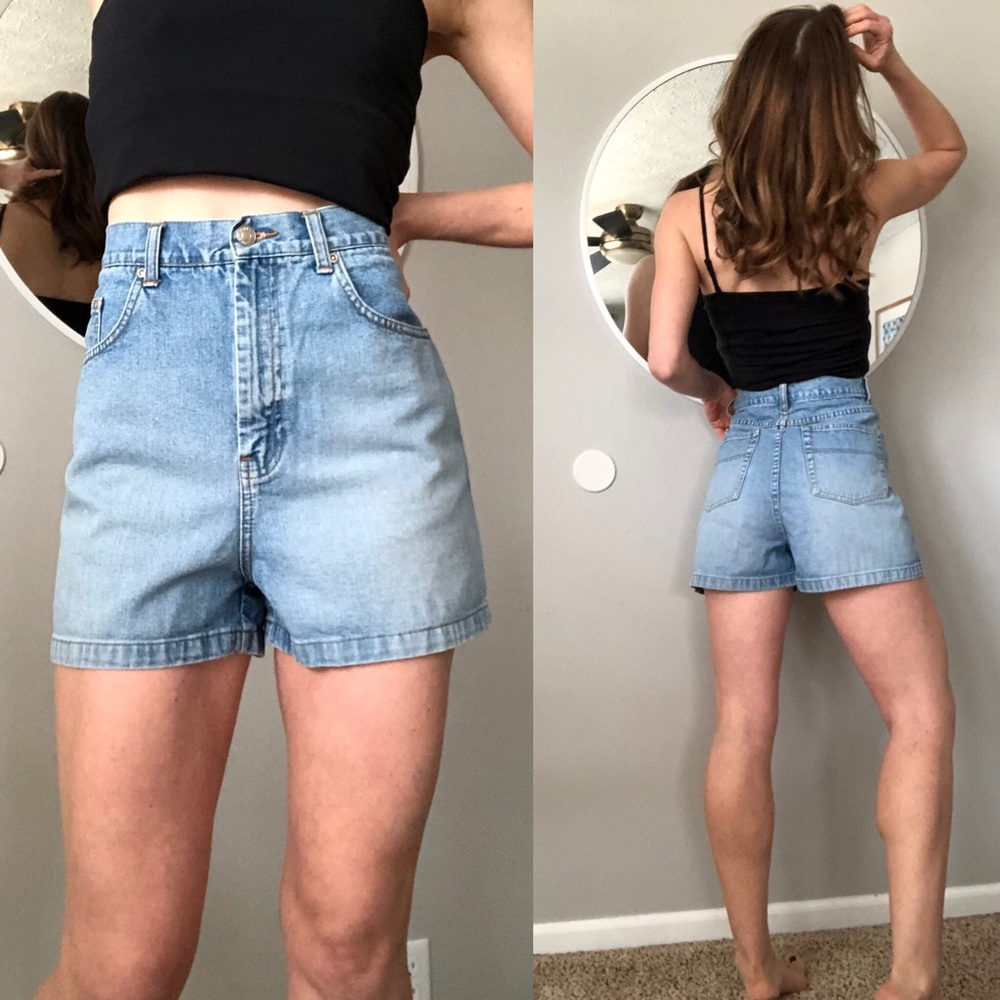 Vintage high waisted light wash shorts